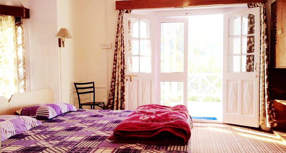 Pir Panjal Cottage, Manali 4